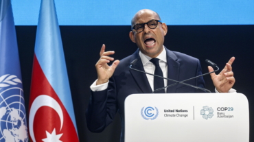 El secretario ejecutivo de la ONU para el cambio climático, Simon Stiell, interviene durante la ceremonia de apertura de la Conferencia de las Naciones Unidas sobre el Cambio Climático (COP29) en Bakú, Azerbaiyán. EFE/ ANATOLY MALTSEV